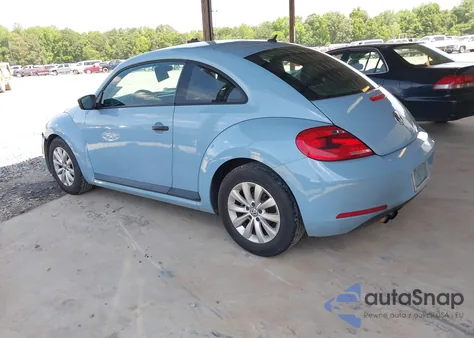 2015 Volkswagen Beetle 1.8T Fleet Edition z USA, uszkodzony, nr VIN 3VWF17AT8FM610580